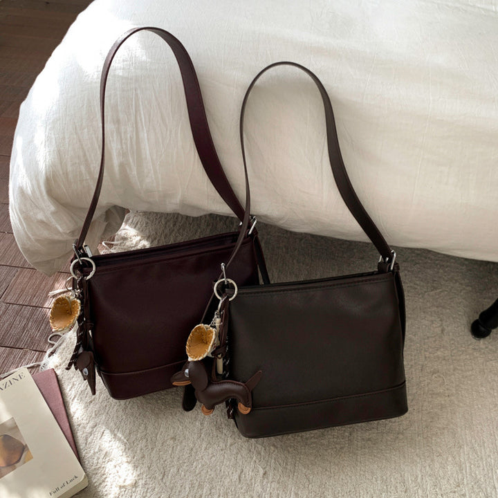 Damen praktische Schultertasche mit abnehmbarem Anhänger Nord Taschen