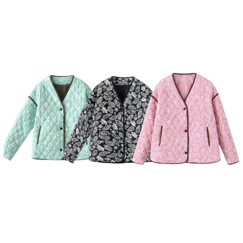 Damen Steppjacke mit Paisley‑Muster, V‑Ausschnitt und kontrastierender Paspelierung Nord Taschen