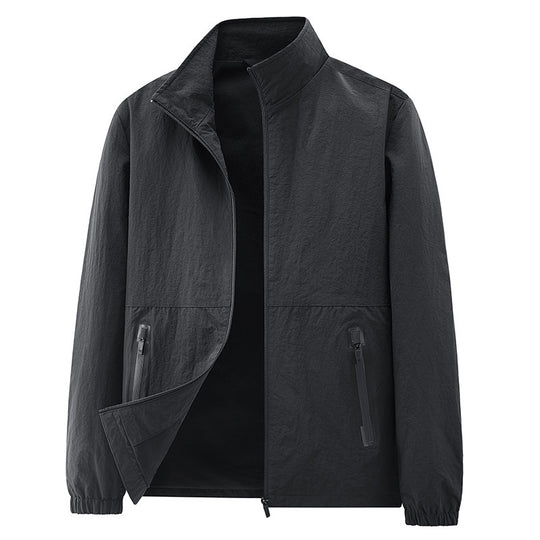 Herren Minimalistische Funktionsjacke mit Stehkragen, atmungsaktivem Meshfutter und wasserabweisenden Reißverschlüssen Nord Taschen