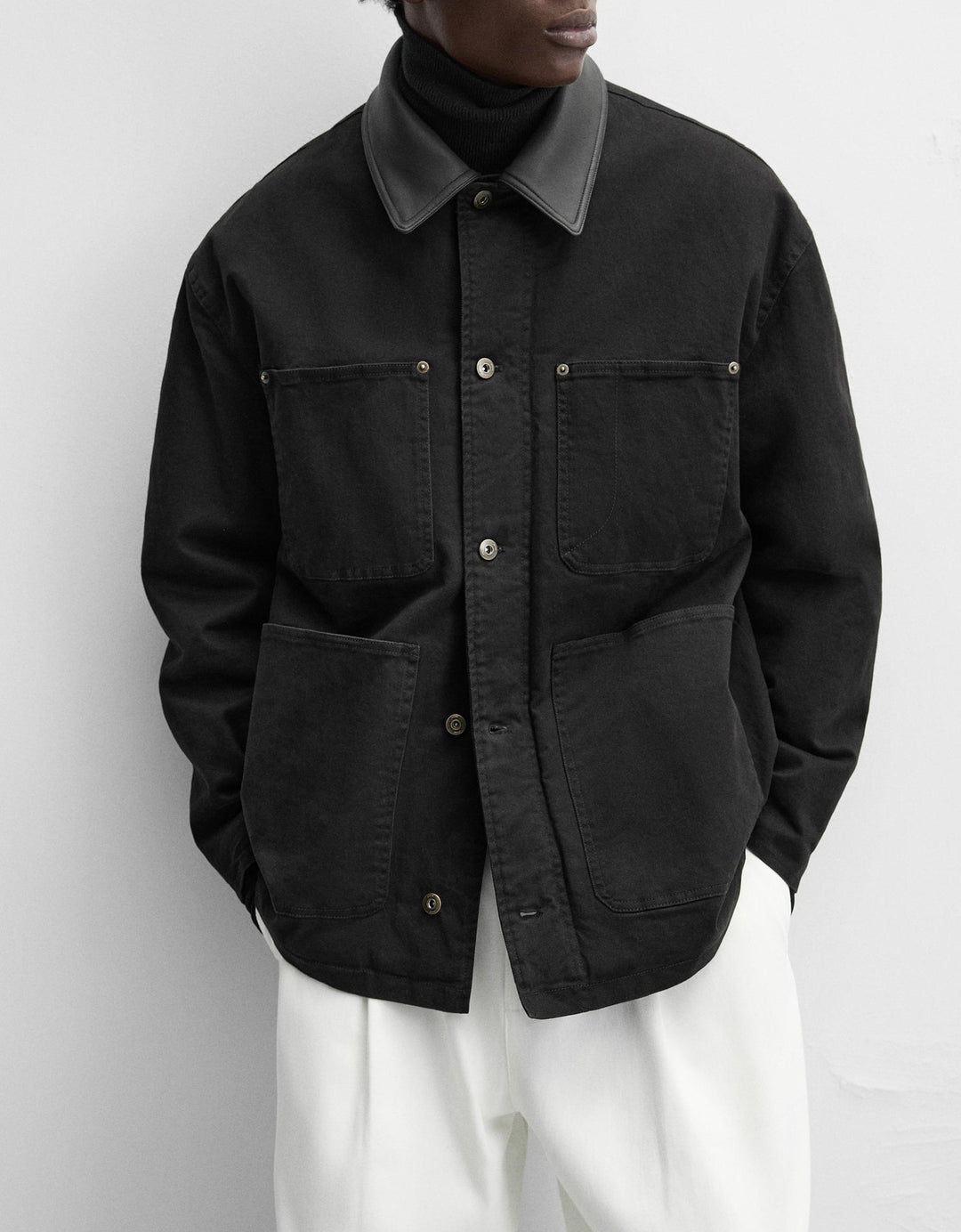 Herren Boxy-Chorejacke aus Canvas mit kontrastierendem Lederkragen und vier aufgesetzten Taschen Nord Taschen
