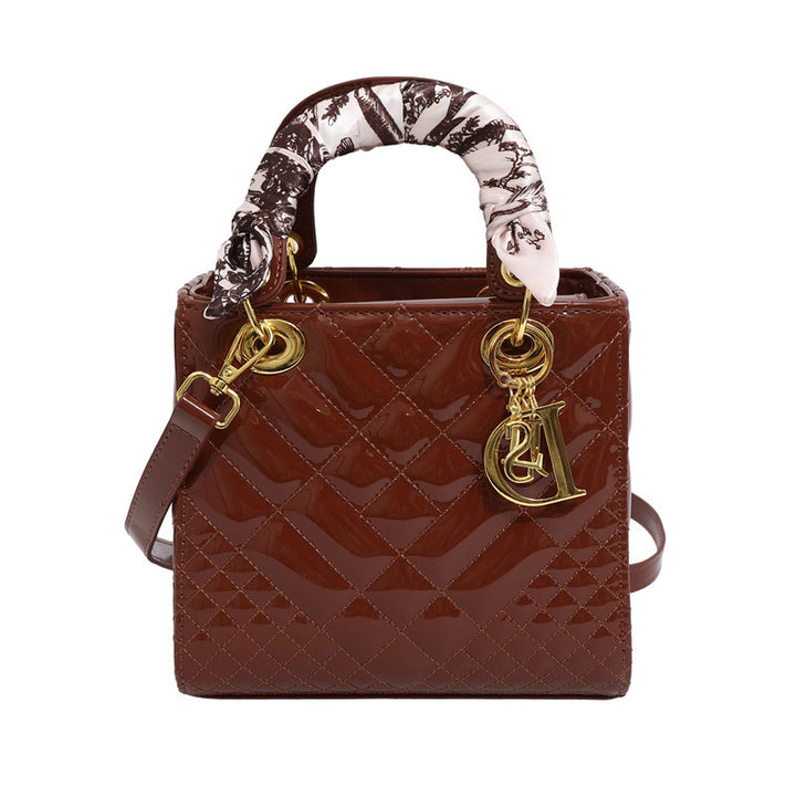 Damen Handtasche mit modischem Tuchdetail Nord Taschen