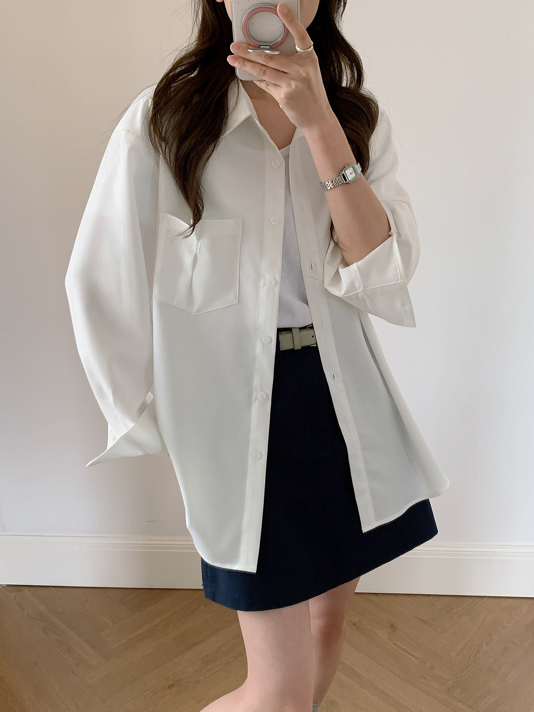 Damen Oversized Hemdbluse aus fließendem Material mit Brusttasche Nord Taschen