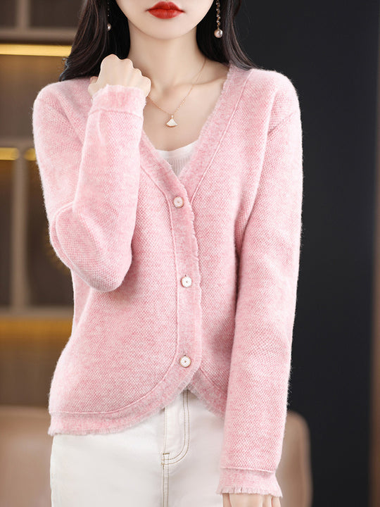 Damen Kurzgeschnittener V‑Ausschnitt‑Cardigan mit feinem Flor und Perlmuttknöpfen Nord Taschen