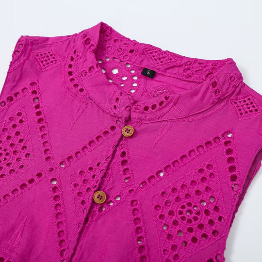 Damen Ärmelloses Baumwoll-Broderie Kleid mit Stehkragen, Knopfleiste und Stufenvolant Nord Taschen