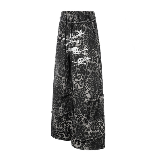 Damen Weite Cargo-Culotte-Shorts mit Fransenstufen und Totenkopf-Print Nord Taschen