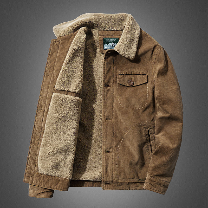 Herren Cordjacke mit Sherpa-Innenfutter, Hemdkragen und Taschen-Detail Nord Taschen