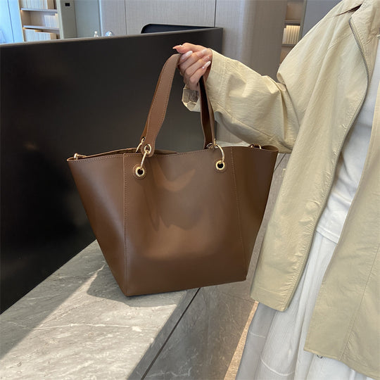 Damen Beuteltasche aus hochwertigem Kunstleder mit elegantem Design Nord Taschen