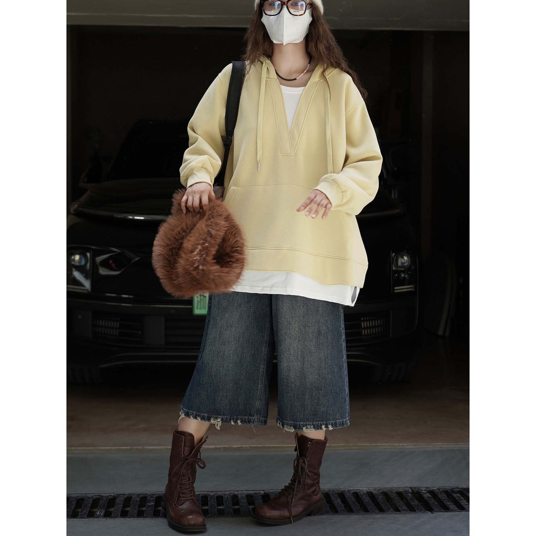 Damen Oversize-Hoodie mit V‑Ausschnitt und Kängurutasche Nord Taschen
