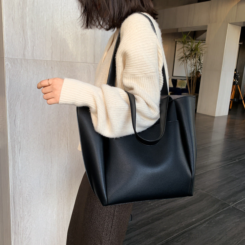 Damen Shopper-Tasche mit praktischen Fächern und elegantem Design Nord Taschen