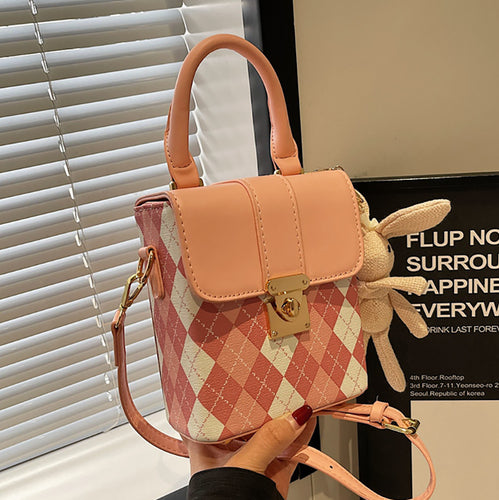 Damen Mini Handtasche mit elegantem Karomuster | Nord Taschen