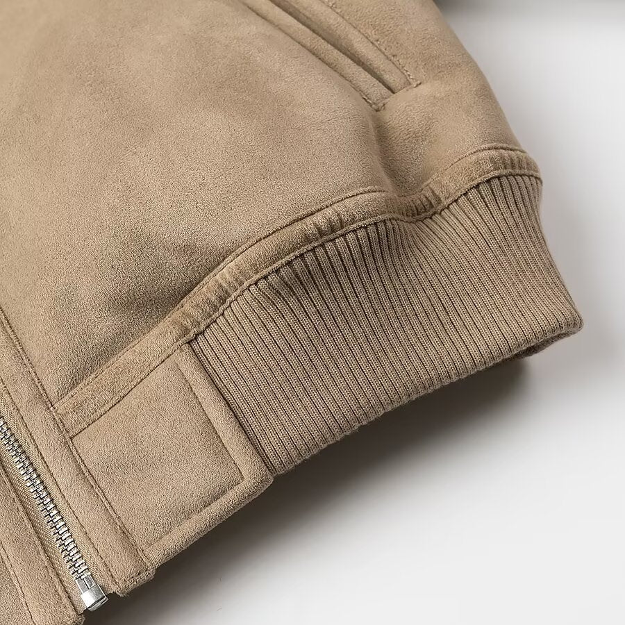 Damen Kurz geschnittene Bomberjacke mit Fake-Shearling-Kragen und Veloursoptik Nord Taschen