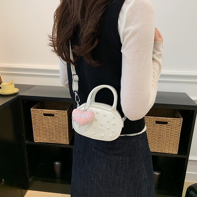 Damen trendige Mini-Handtasche mit auffälligen Perlenapplikationen Nord Taschen