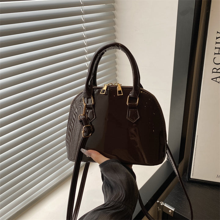 Damen Handtasche mit glänzender Oberfläche und abnehmbarem Schulterriemen Nord Taschen