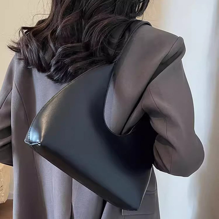 Damen Hobo-Tasche mit elegantem, geschwungenem Design und hochwertiger Oberfläche Nord Taschen