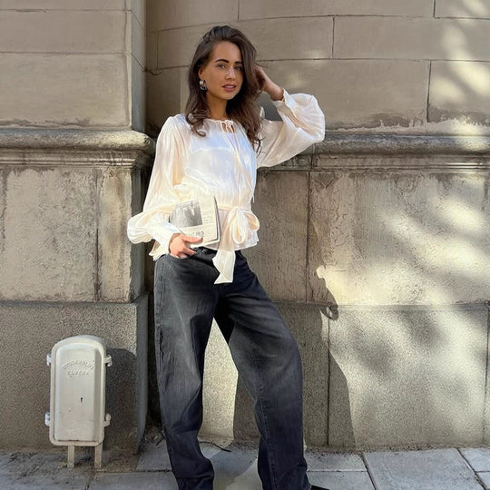Damen Elegante Wickelbluse mit Bindegürtel und voluminösen Ballonärmeln Nord Taschen