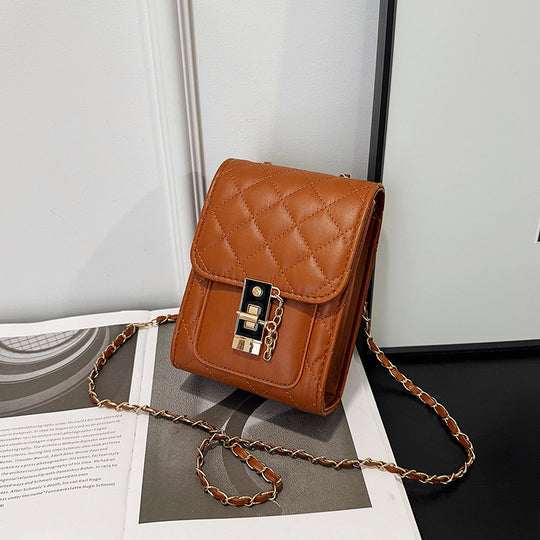 Damen Umhängetasche mit eleganter Steppung und stilvollem Kettenverschluss Nord Taschen