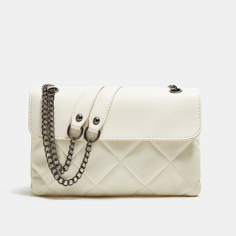 Damen Clutch-Tasche mit elegantem Steppmuster und modischem Kettenhenkel Nord Taschen