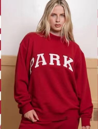Damen Gemütliches Freizeit-Set mit Oversize kurz geschnittenem Sweatshirt und elastischen Baumwoll-Shorts Nord Taschen
