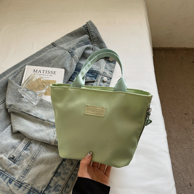 Damen Schultertasche mit minimalistischem Design und praktischem Innenfach Nord Taschen
