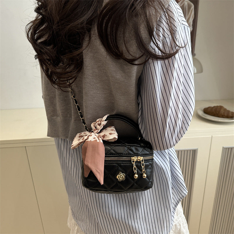 Damen Mini-Koffer-Handtasche mit eleganter Schleifendekoration Nord Taschen