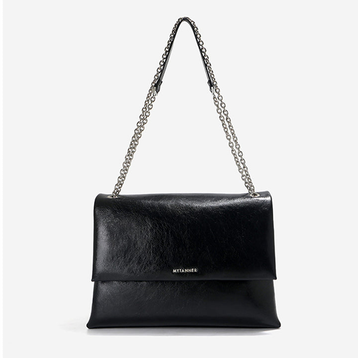 Damen Clutch mit hochwertiger Hochglanz-Oberfläche und eleganter Kette Nord Taschen