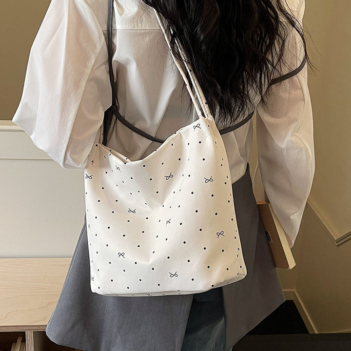 Damen Beuteltasche mit fröhlichem Punkten-Design Nord Taschen