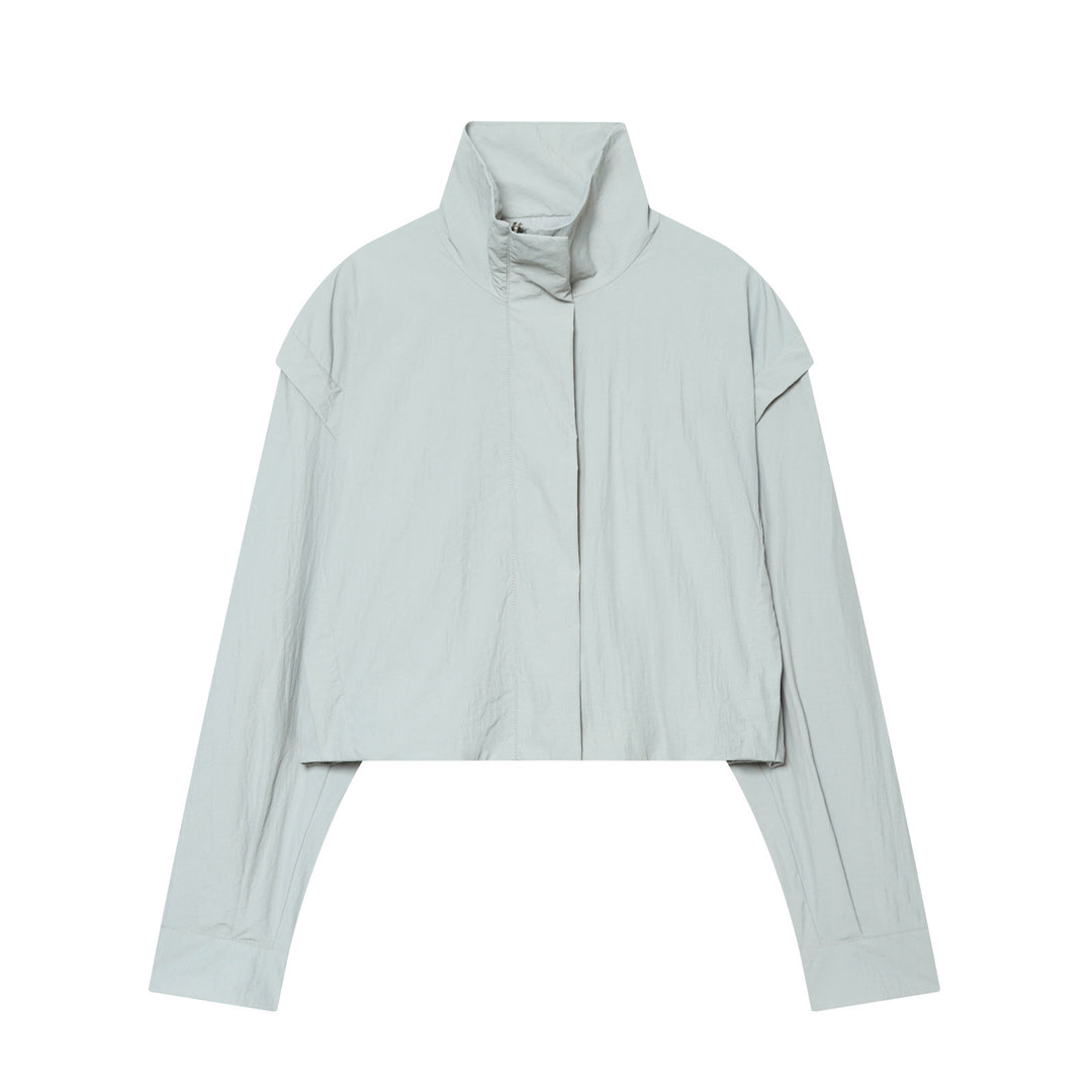 Damen Kurzjacke im technischen Minimaldesign mit hohem Stehkragen und verdeckter Frontblende Nord Taschen