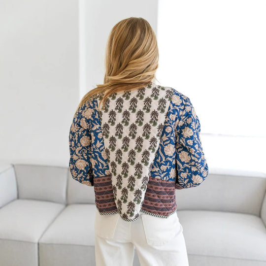 Damen Gesteppte Kurzjacke im Boho‑Patchwork‑Stil mit offenem Vorderteil Nord Taschen