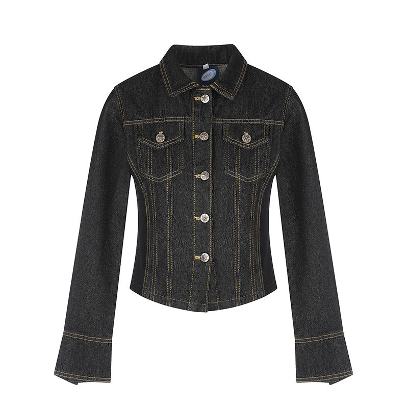 Damen taillierte Cropped-Jeansjacke mit Formnähten, Brustpatten und Schmuckknöpfen Nord Taschen
