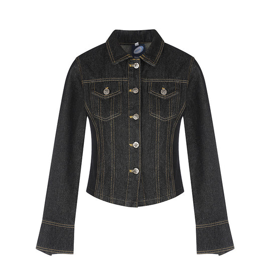 Damen taillierte Cropped-Jeansjacke mit Formnähten, Brustpatten und Schmuckknöpfen Nord Taschen