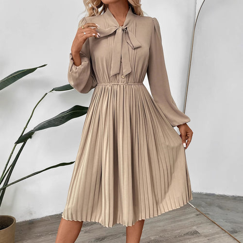 Damen Plissiertes Midikleid mit Schluppenkragen, elastischer Taillenpartie und langen Ballonärmeln Nord Taschen