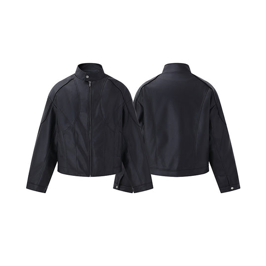 Herren Kurzboxy Mock‑Lederjacke mit geometrischer Nahtführung Nord Taschen