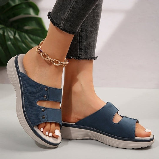 Damen Komfortable Pantoletten mit Stil und anatomischem Fußbett Nord Taschen