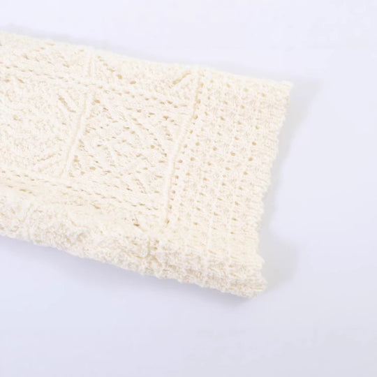Damen Häkelstrick-Cardigan mit Rundhals, filigranem Lochmuster und Zierknöpfen Nord Taschen