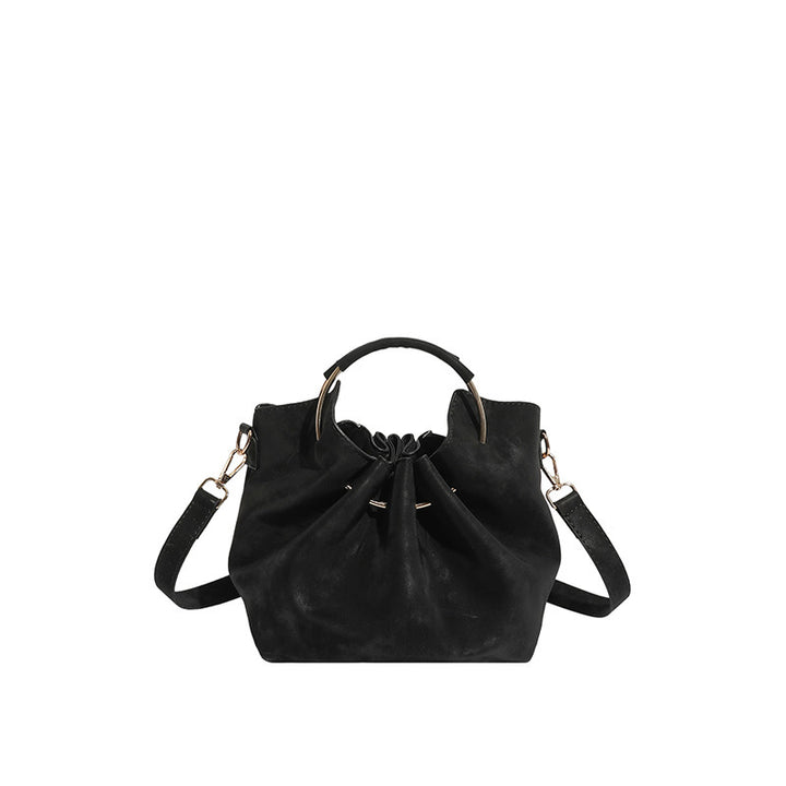 Damen Hobo-Tasche mit elegantem Raffung und stilvollem Metallhenkel Nord Taschen