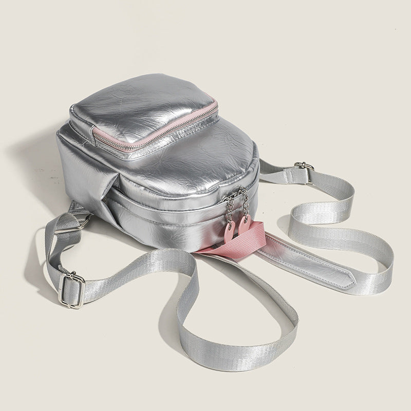 Damen Mini-Rucksack mit schickem Metallic-Finish und praktischen Fächern Nord Taschen