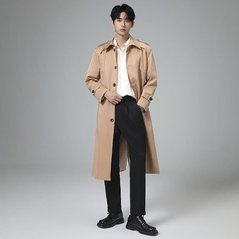 Herren Trenchcoat mit Taillengürtel, Schulterklappen und klassischer Knopfleiste Nord Taschen