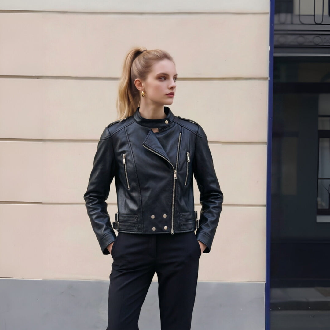 Damen Cropped Bikerjacke aus Kunstleder mit Stehkragen, Ziernähten und Doppel-Schnallen Nord Taschen