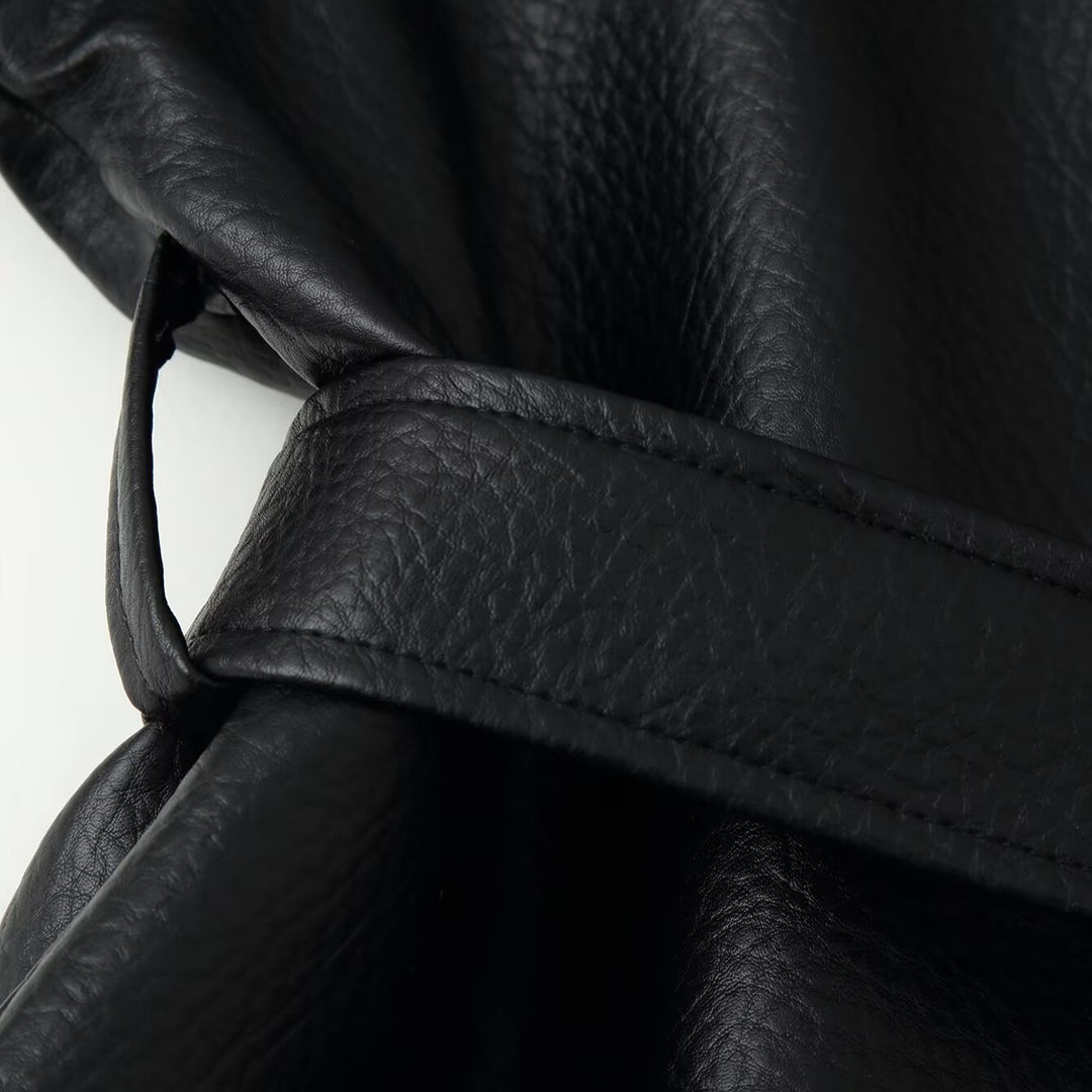 Damen Kurzblazer aus veganem Leder mit Schalkragen und Taillenbindegürtel Nord Taschen
