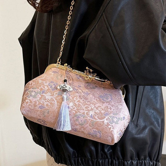 Damen Vintage-Inspirierte Clutch mit Kettenriemen Nord Taschen