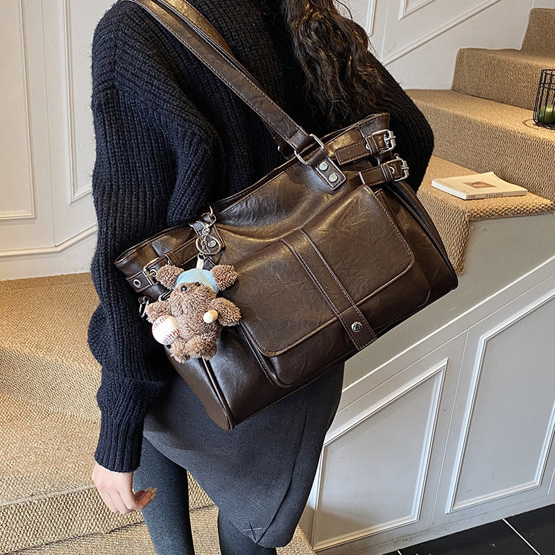 Damen Henkeltasche aus hochwertigem Kunstleder mit praktischen Fächern Nord Taschen