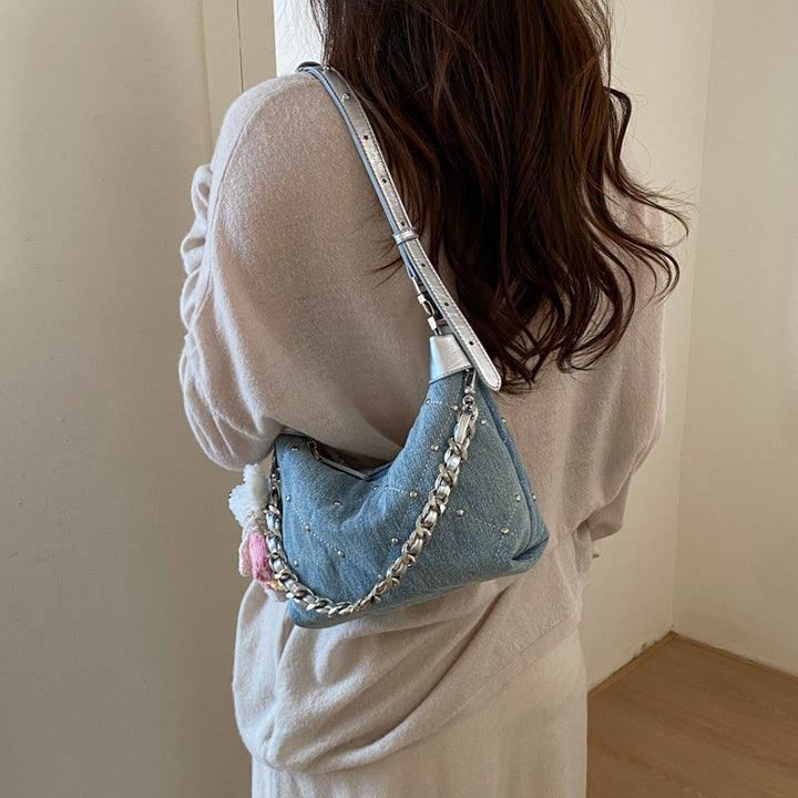 Damen Umhängetasche mit modischem Denim-Design und trendiger Kette Nord Taschen
