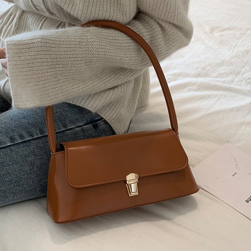 Damen elegante Handtasche mit klassischem Klappverschluss Nord Taschen