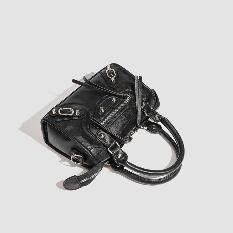 Damen Mini-Handtasche mit dekorativen Metallakzenten und abnehmbarem Schulterriemen Nord Taschen