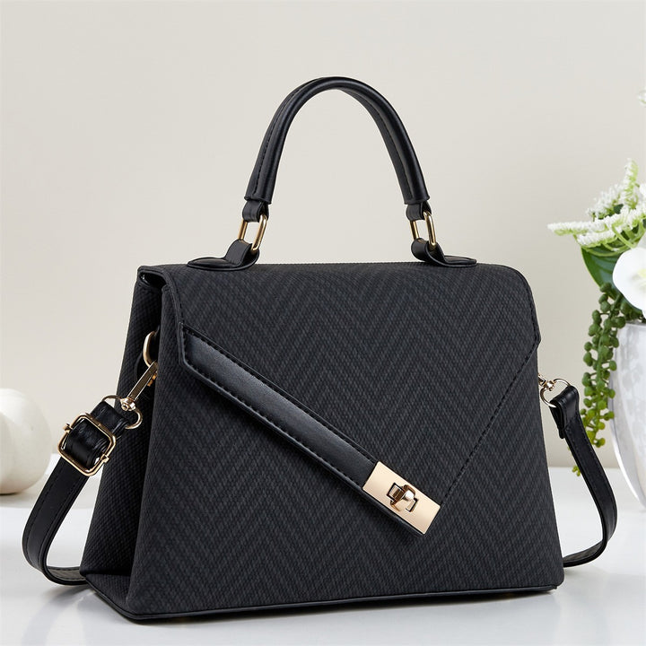 Damen Handtasche mit klassischem Chevron-Design und luxuriösem Beschlag Nord Taschen