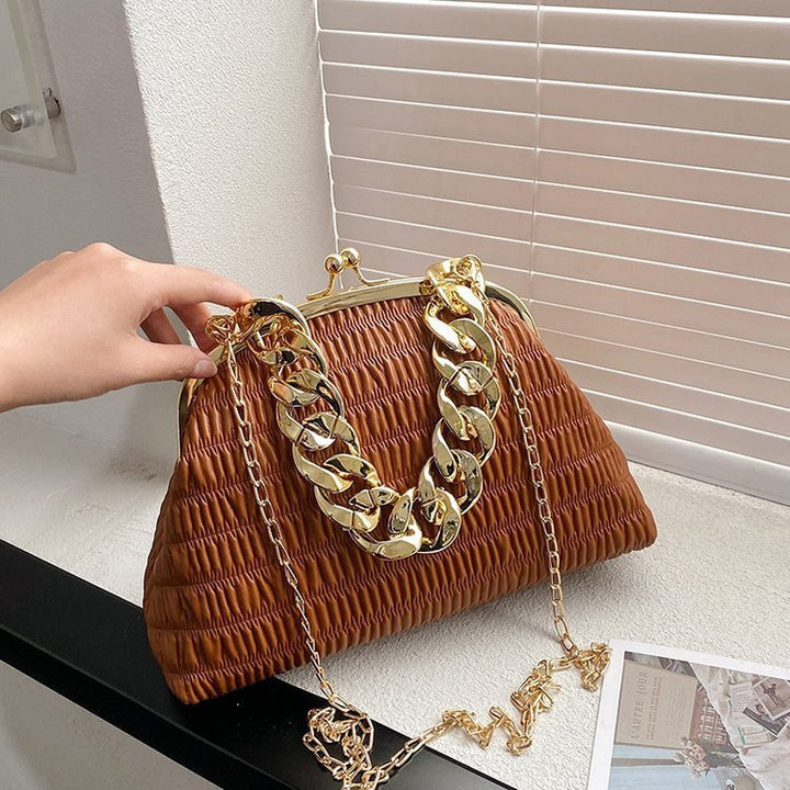Damen modische Clutch mit kreativem Kettenakzent Nord Taschen