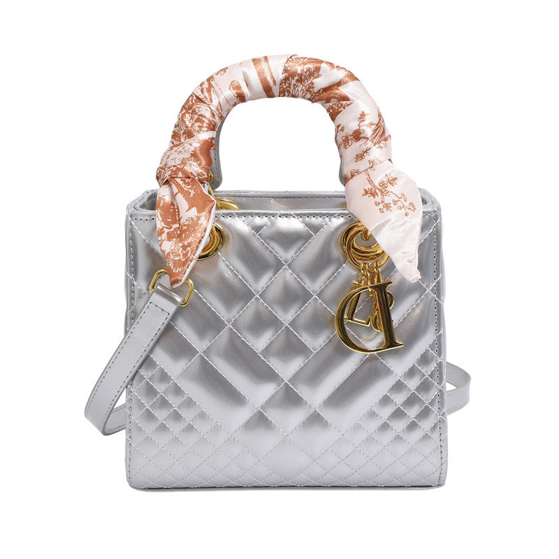 Damen Handtasche mit modischem Tuchdetail Nord Taschen