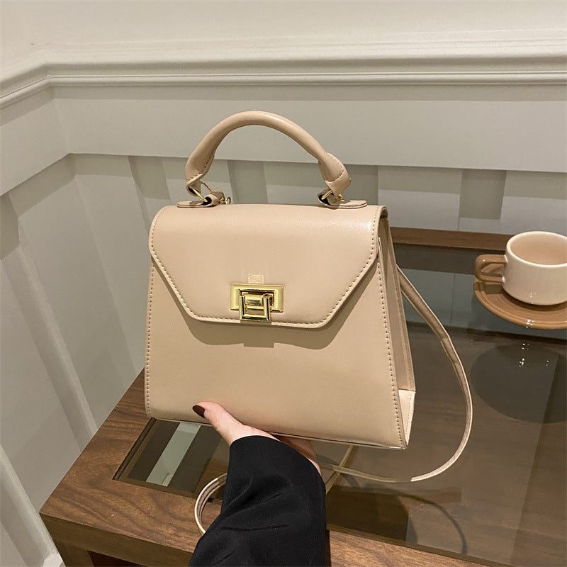 Damen edle Handtasche mit strukturiertem Design und elegantem Verschluss Nord Taschen