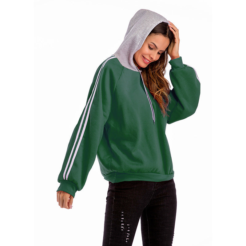 Damen modischer Kapuzenpullover mit kontrastierenden Ärmeln und lässigem Schnitt Nord Taschen