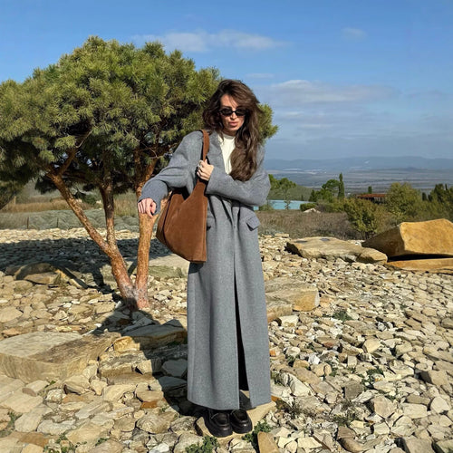 Damen Longline Wollmix-Mantel im minimalistischen Doppelreiher mit Reverskragen und Pattentaschen Nord Taschen
